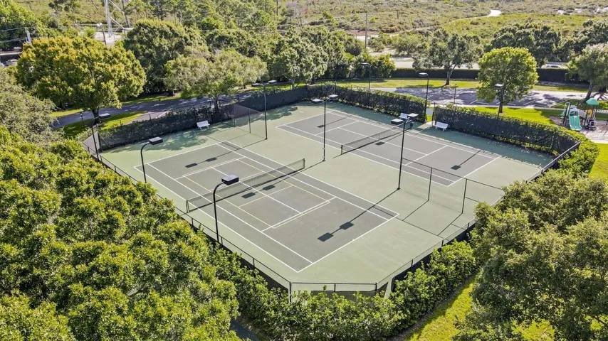 Tennis & Pickleball Courts