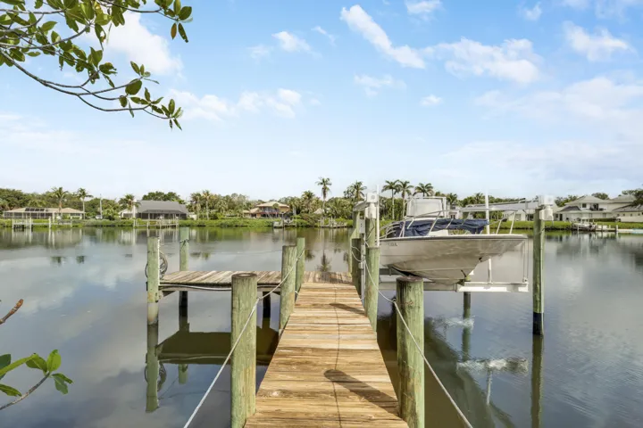 Dock
