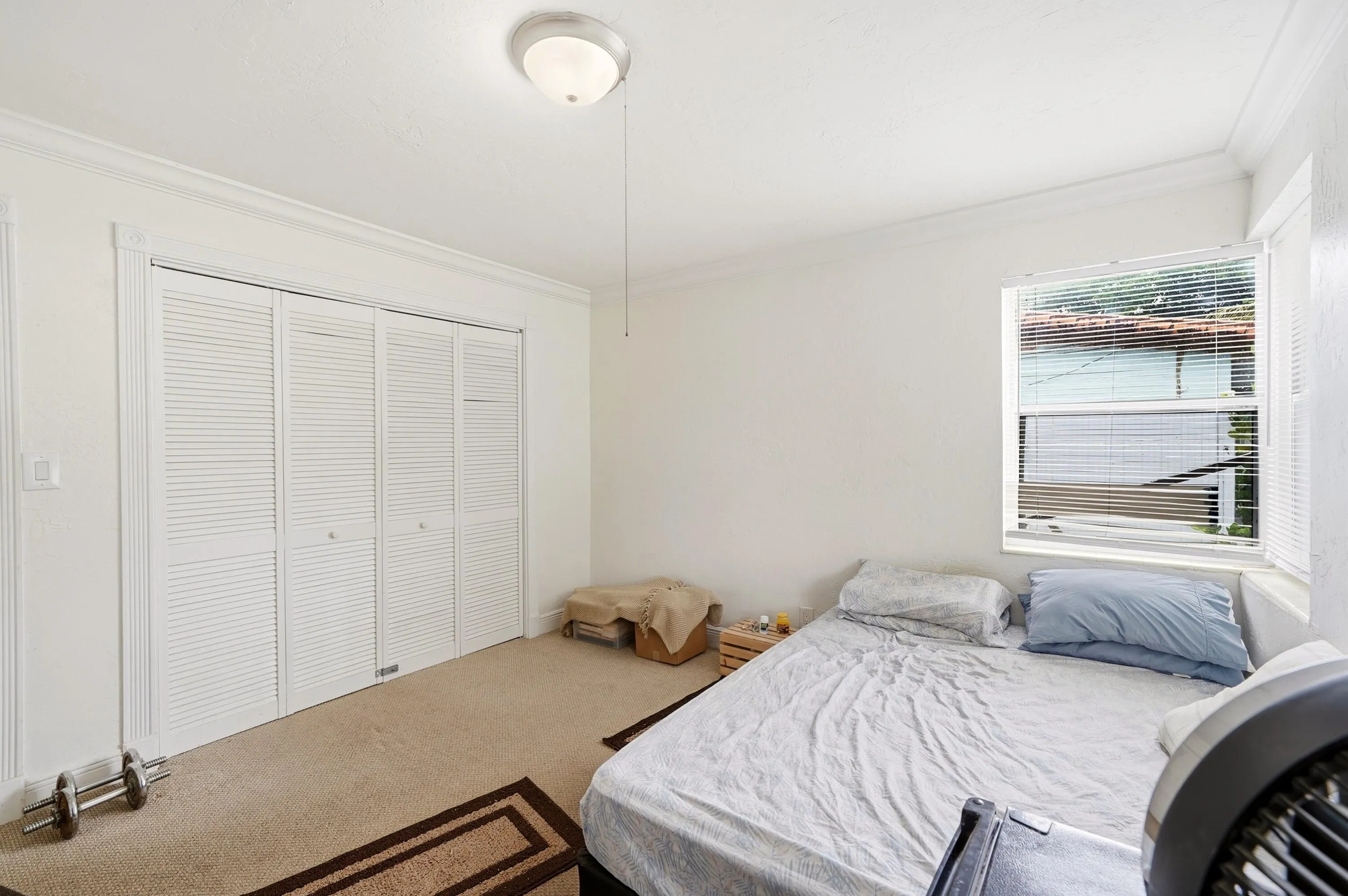 11_bedroom