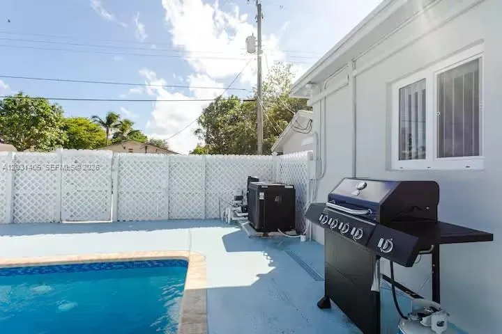 Property photo 35