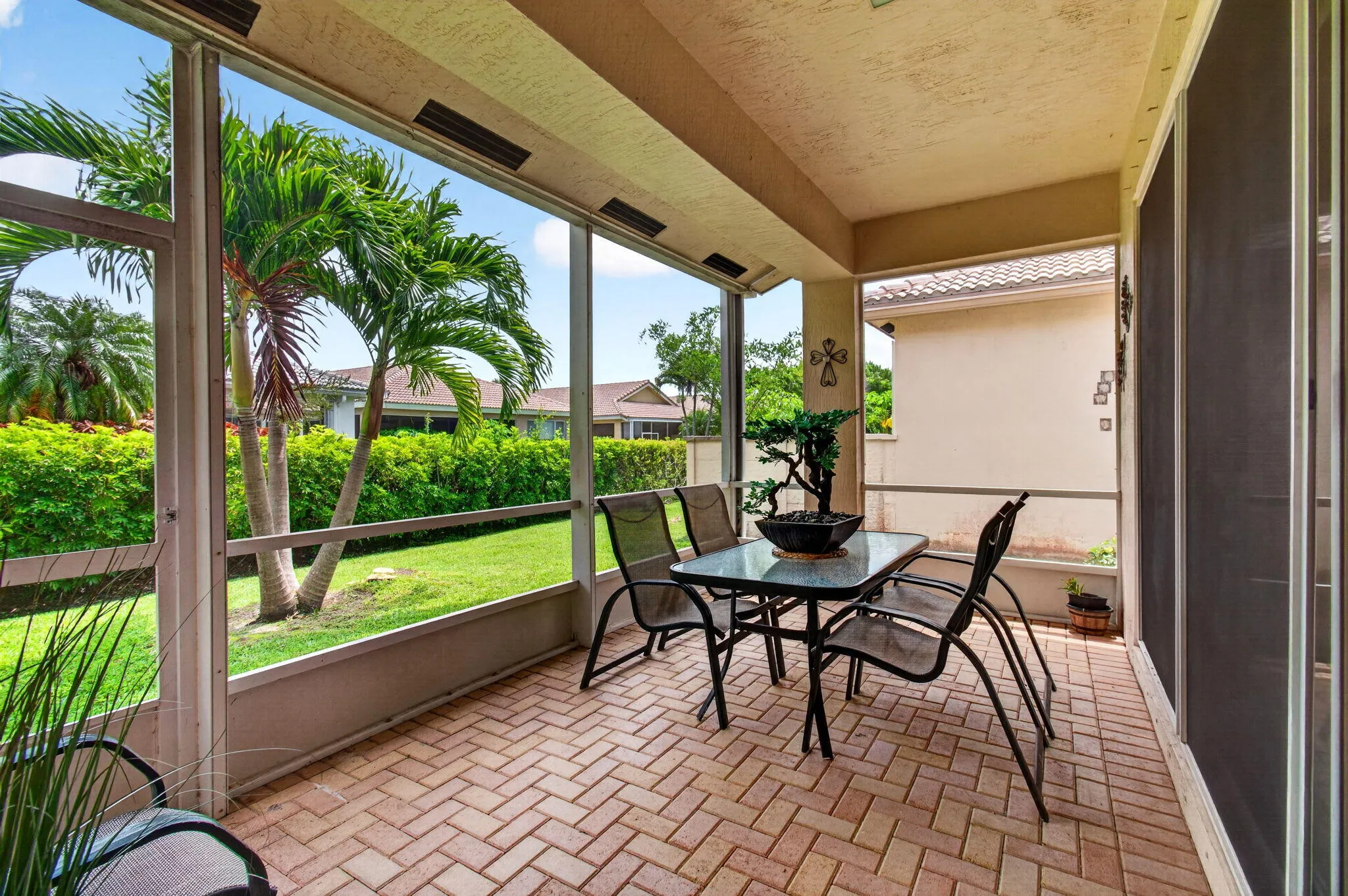 12patio f l