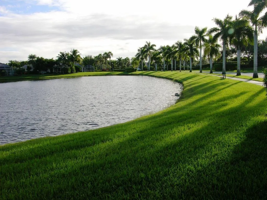 2-Lake and road near clubhouse