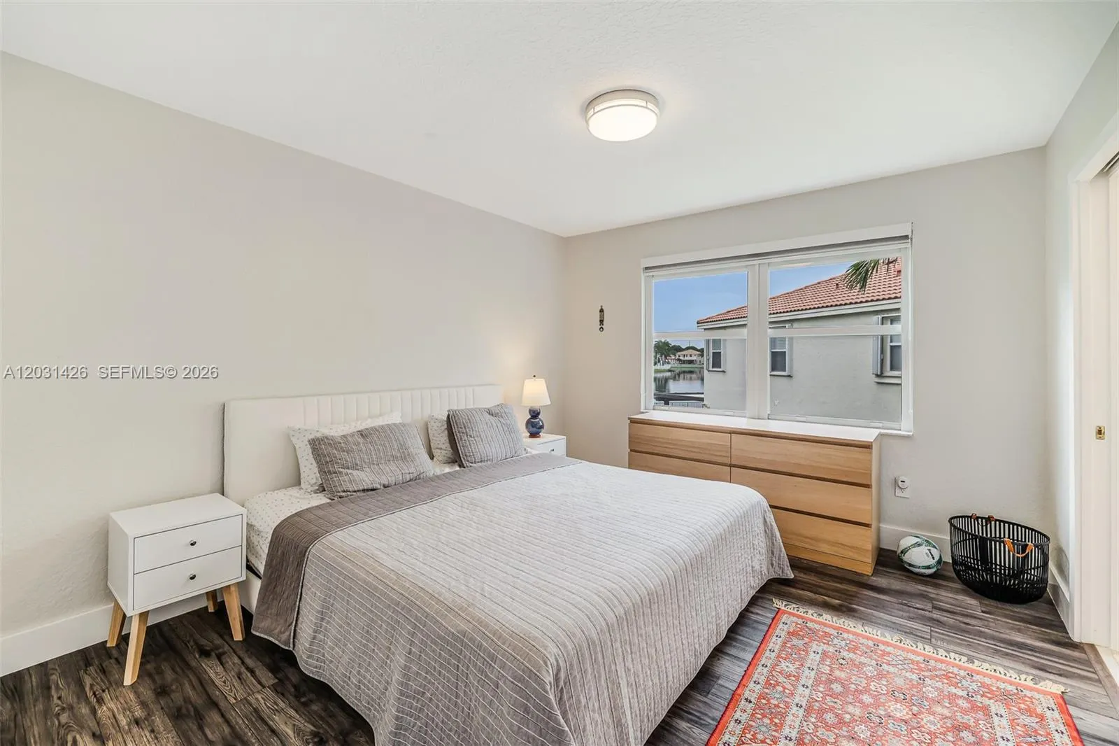 Property photo 317