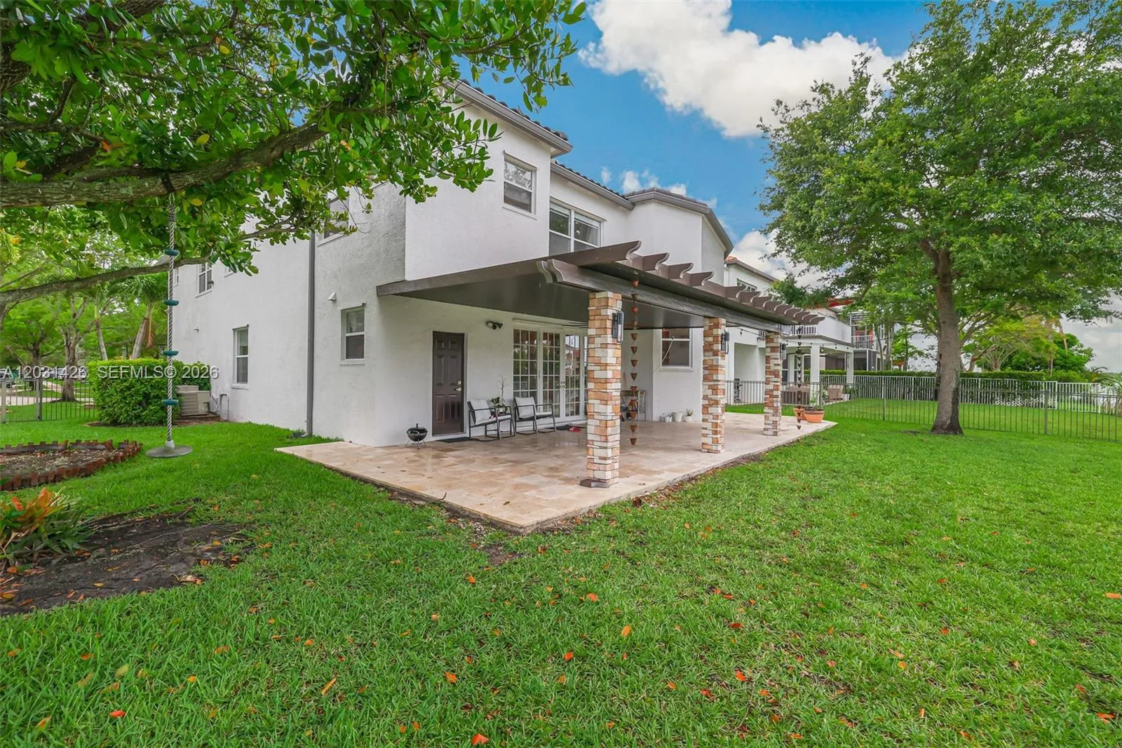 Property photo 411