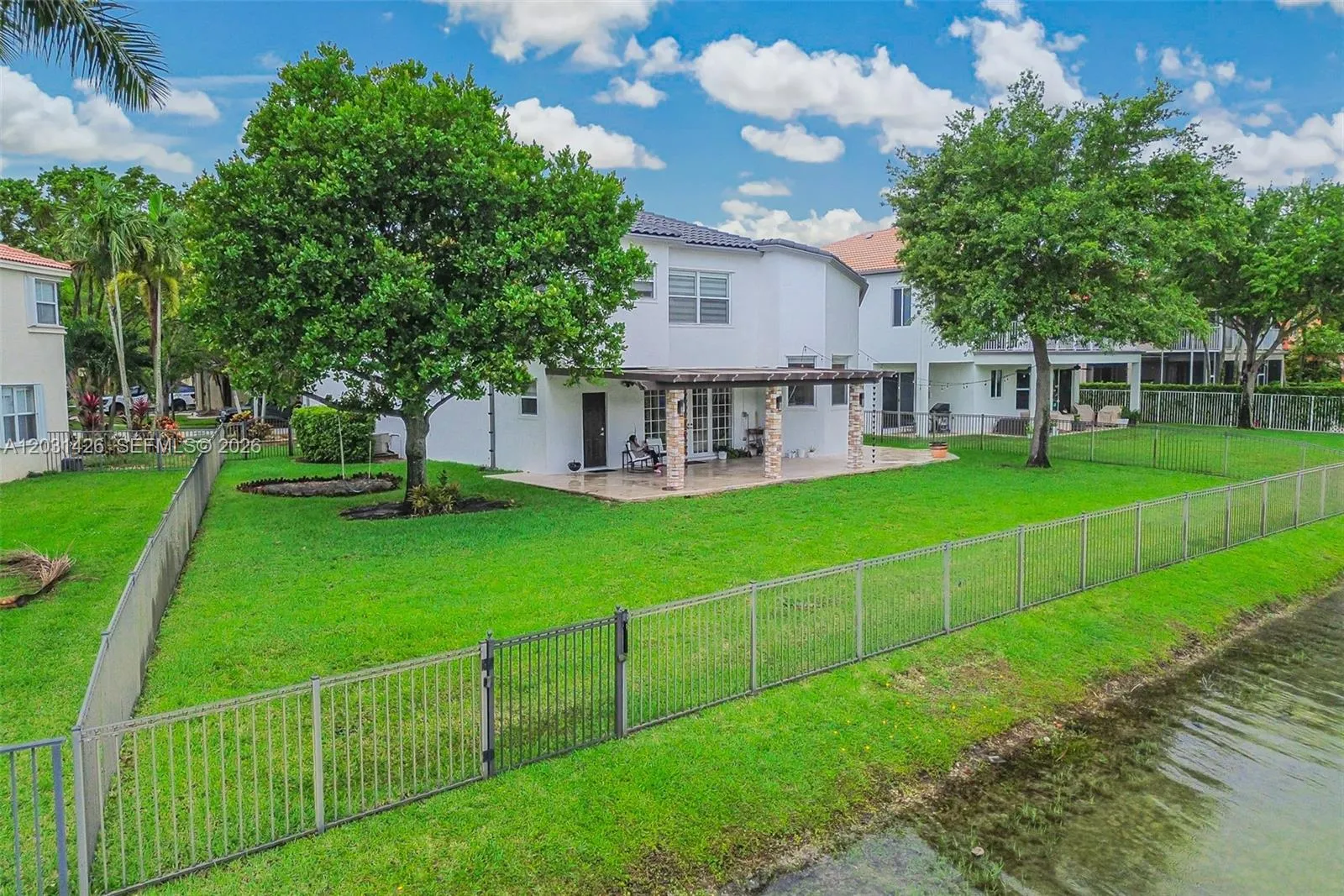 Property photo 421