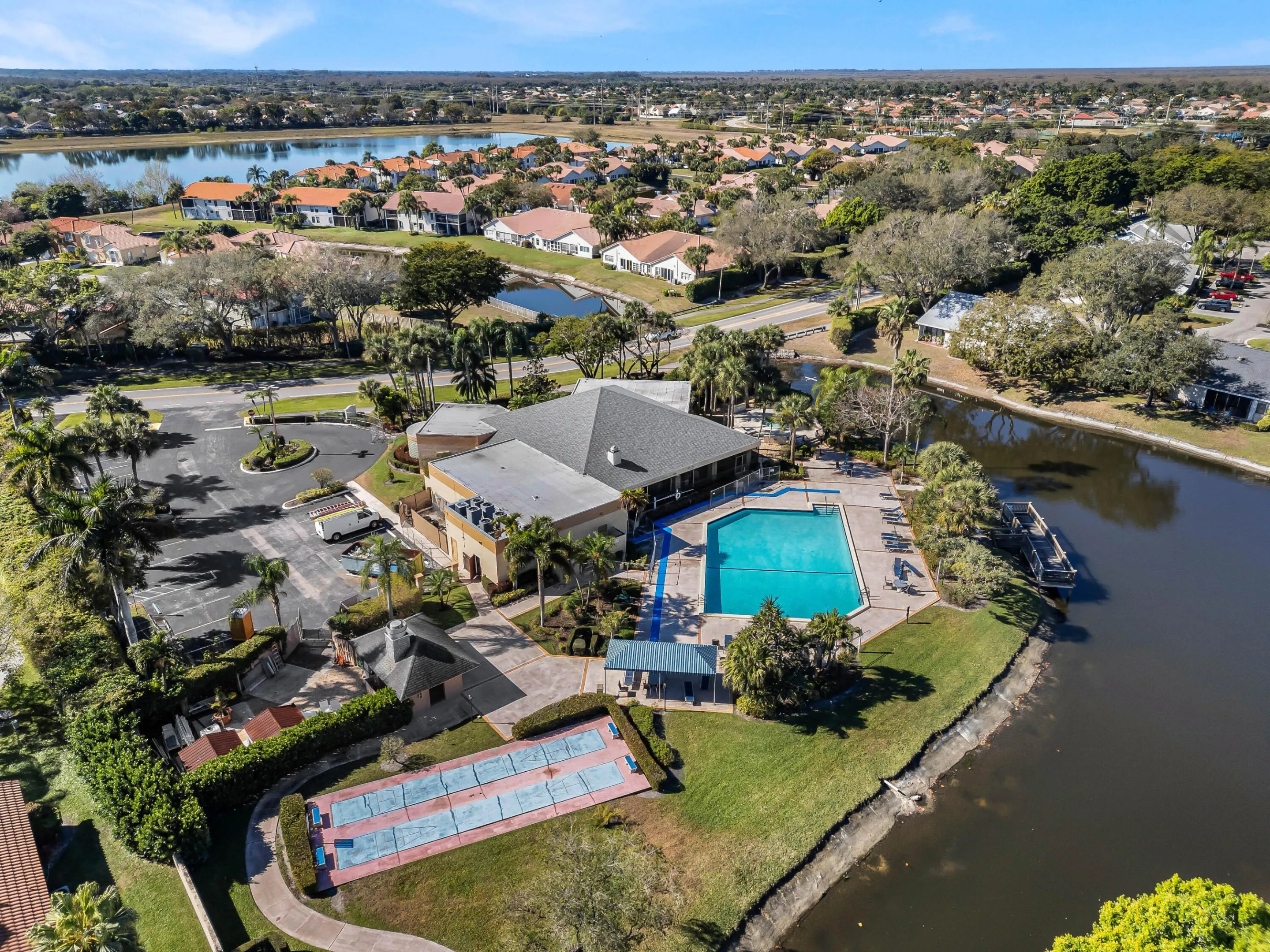 10980 Lake Front Pl 38