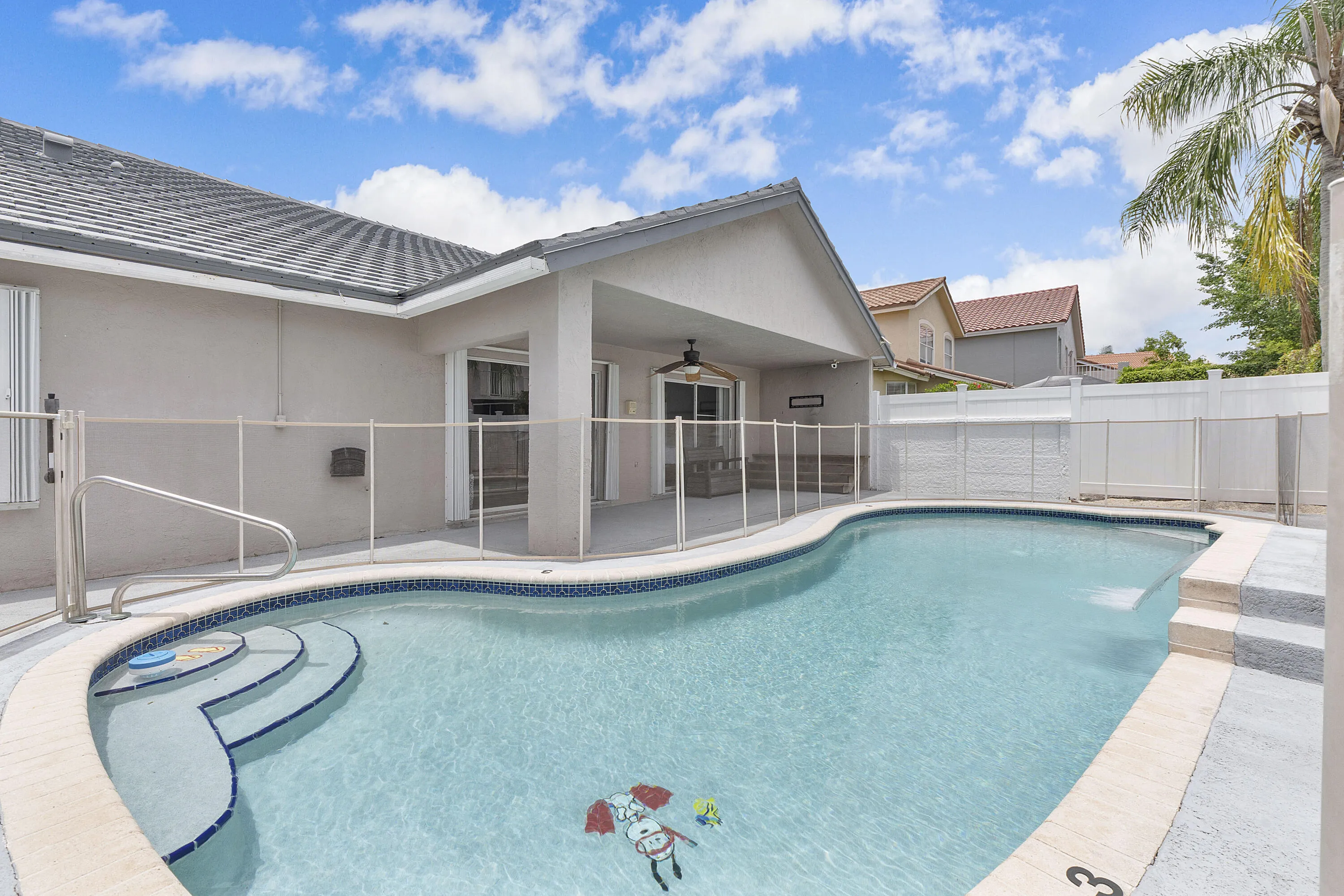 18242 Blue Lake Way_053