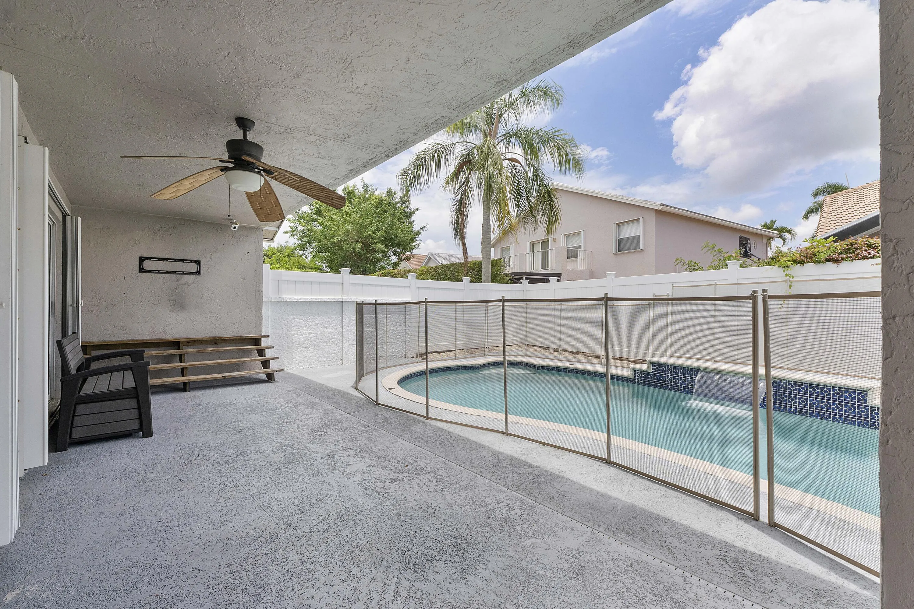 18242 Blue Lake Way_055