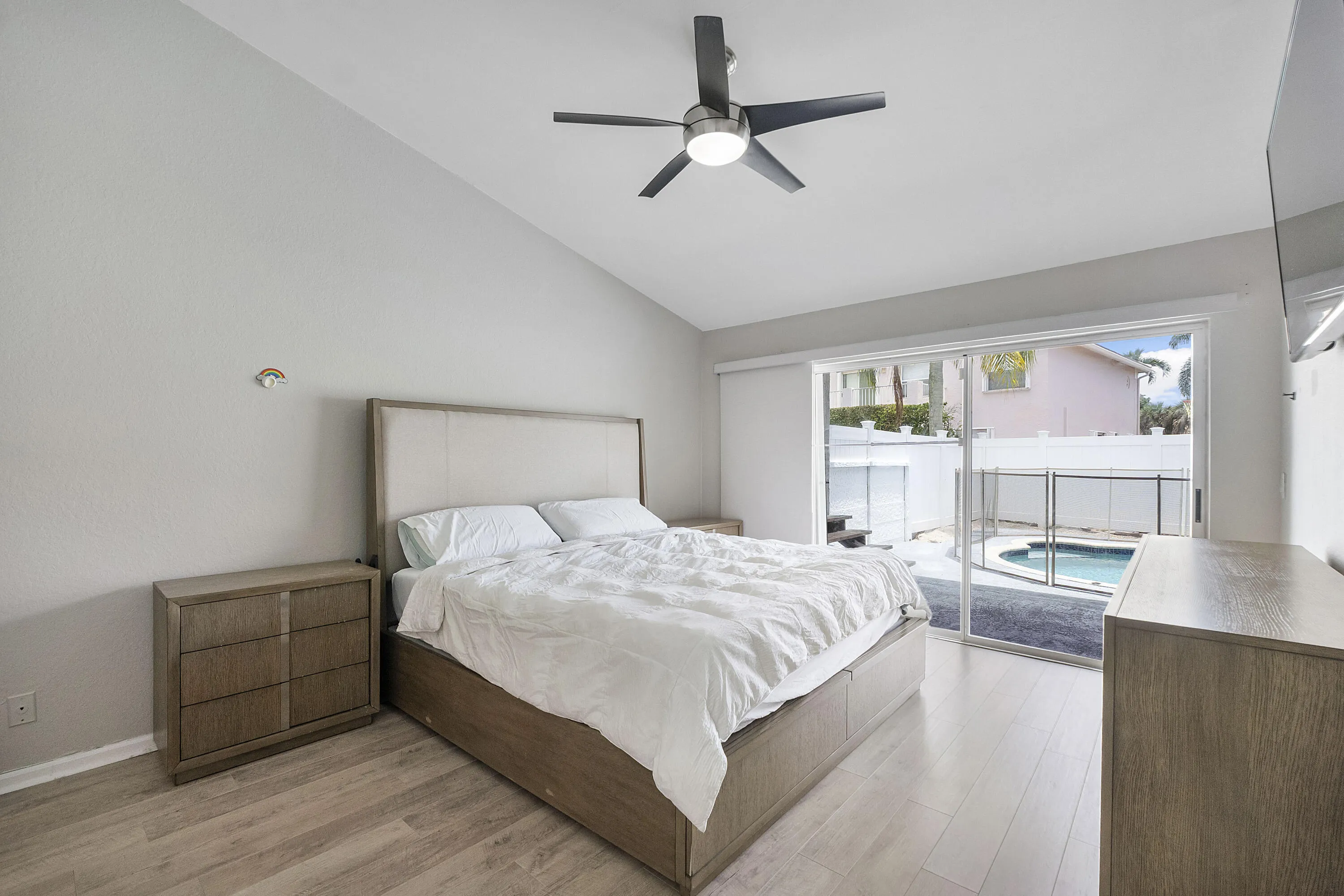 18242 Blue Lake Way_041