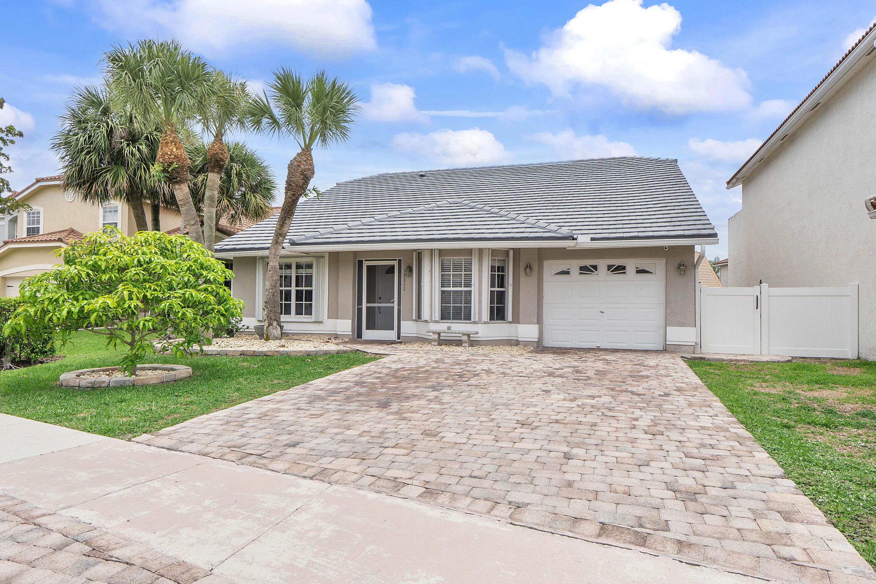 18242 Blue Lake Way_017
