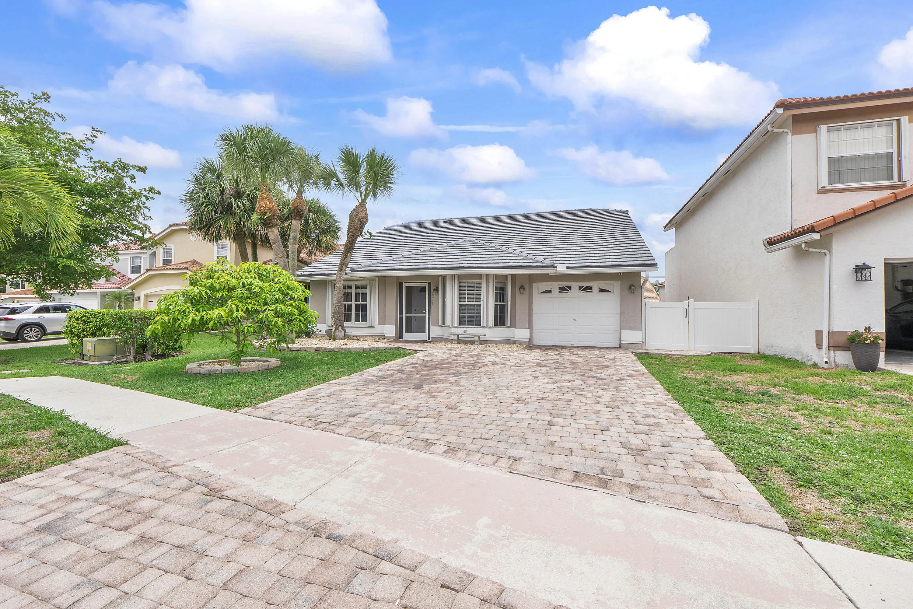 18242 Blue Lake Way_018