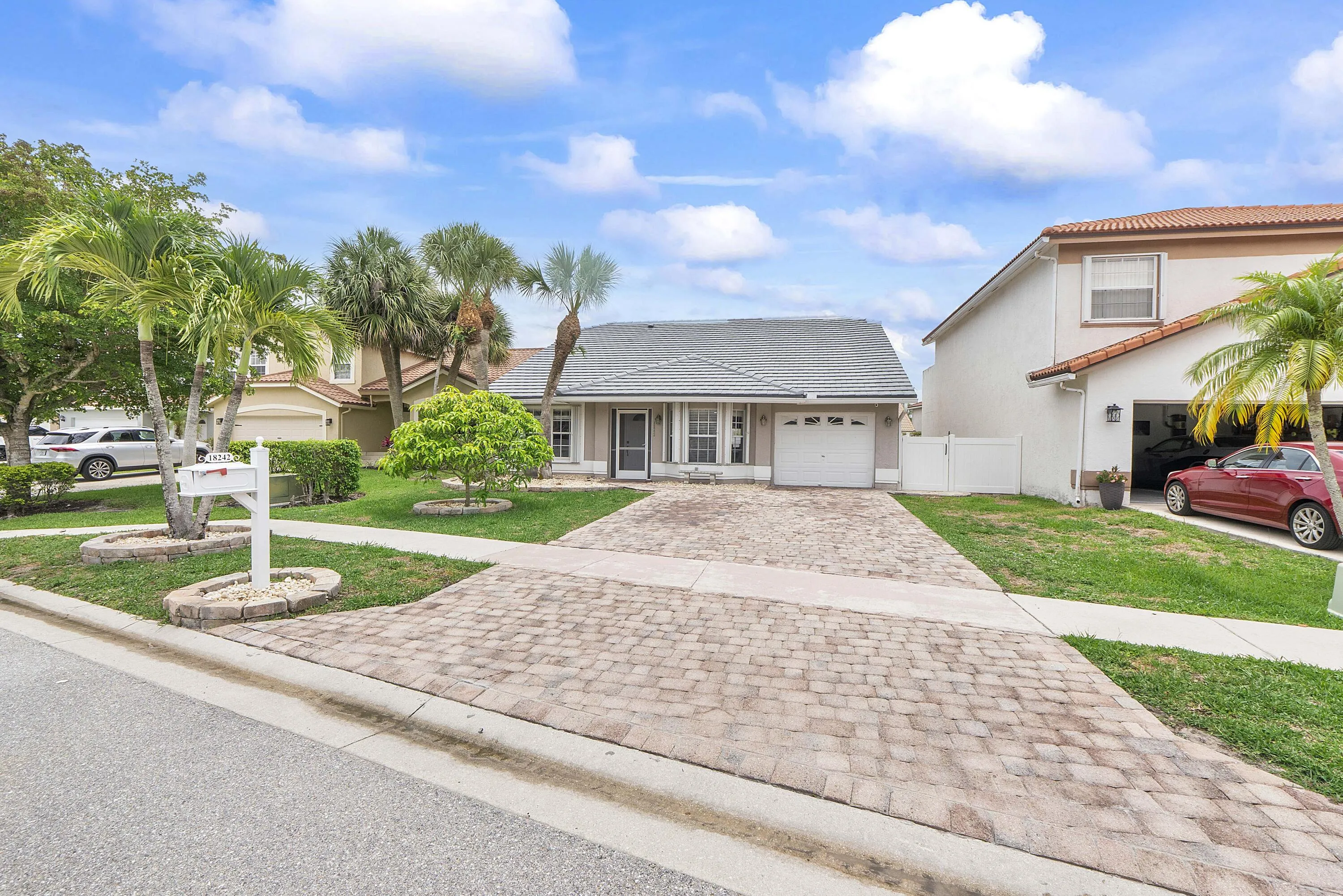 18242 Blue Lake Way_021