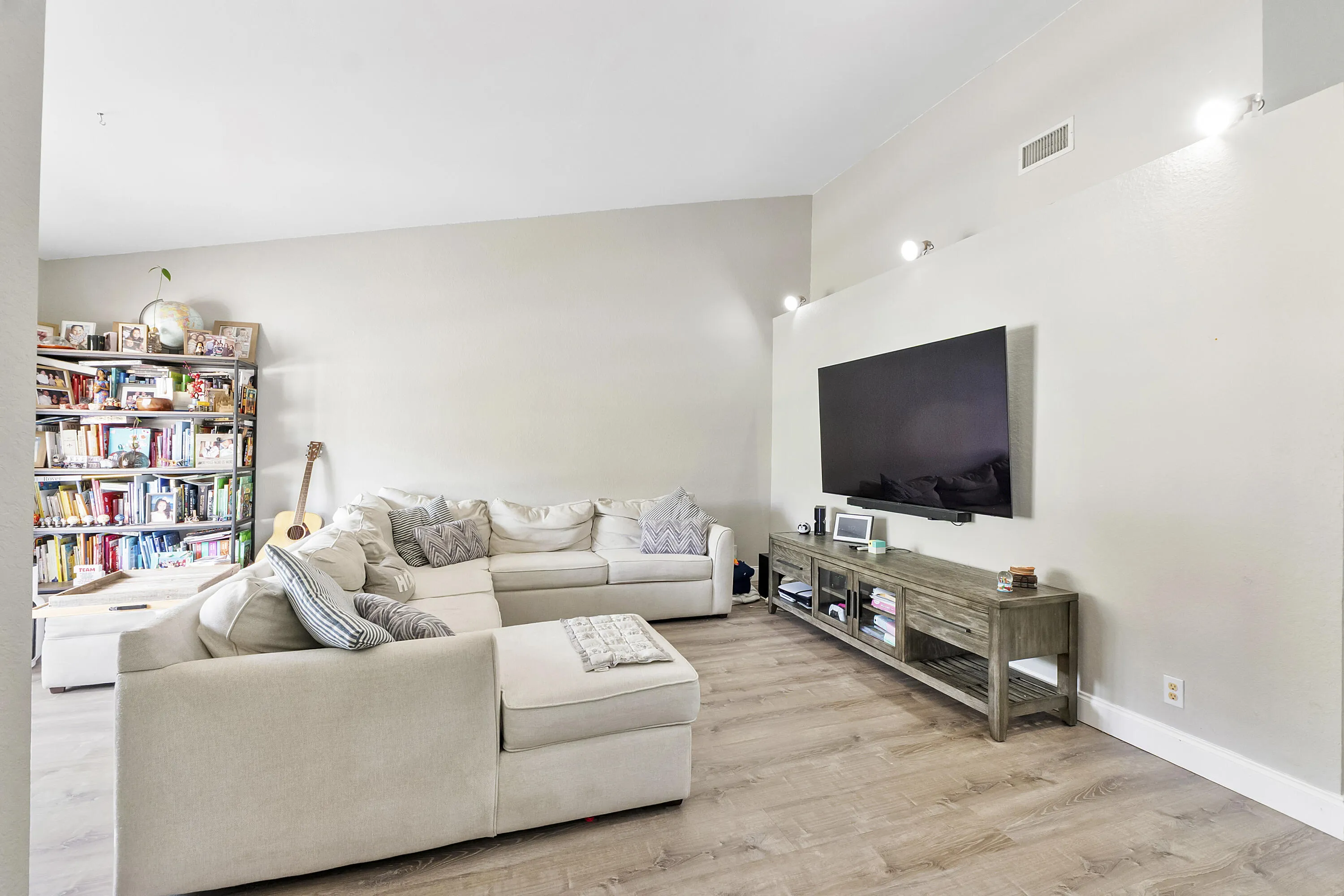 18242 Blue Lake Way_024