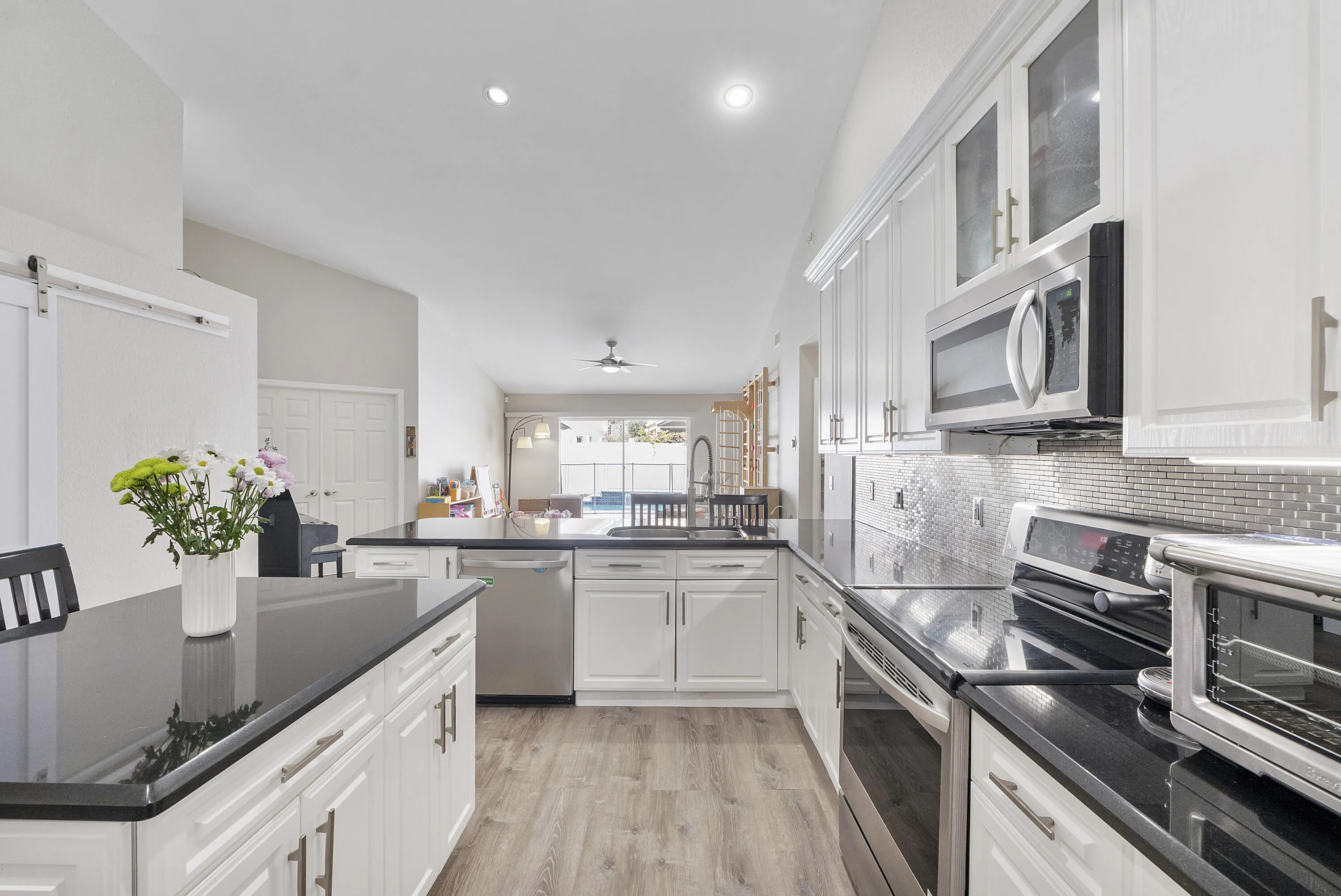 18242 Blue Lake Way_033