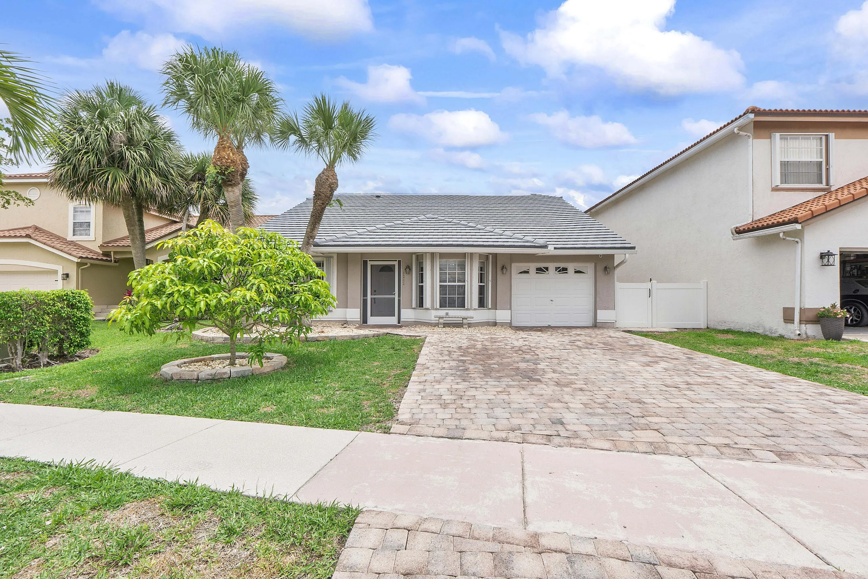 18242 Blue Lake Way_019