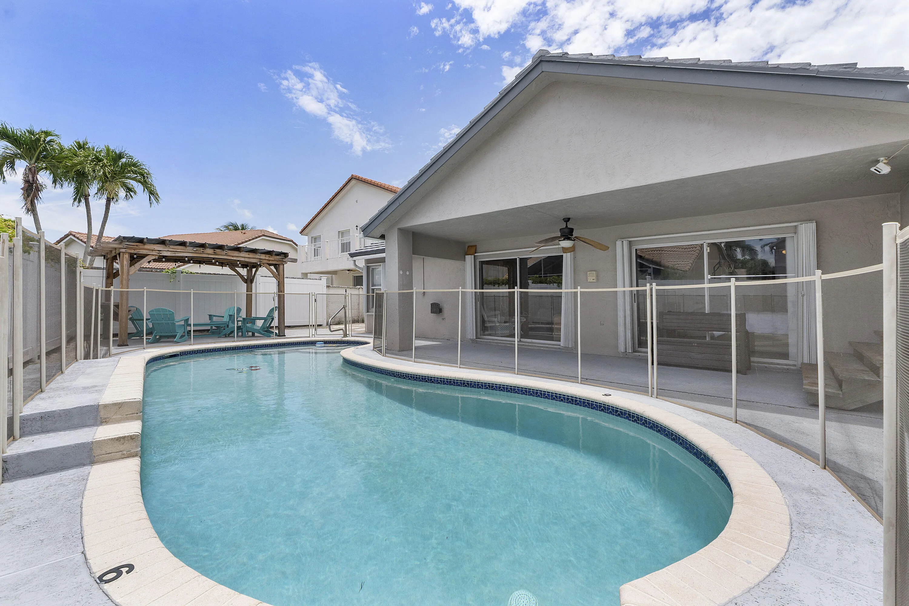 18242 Blue Lake Way_057