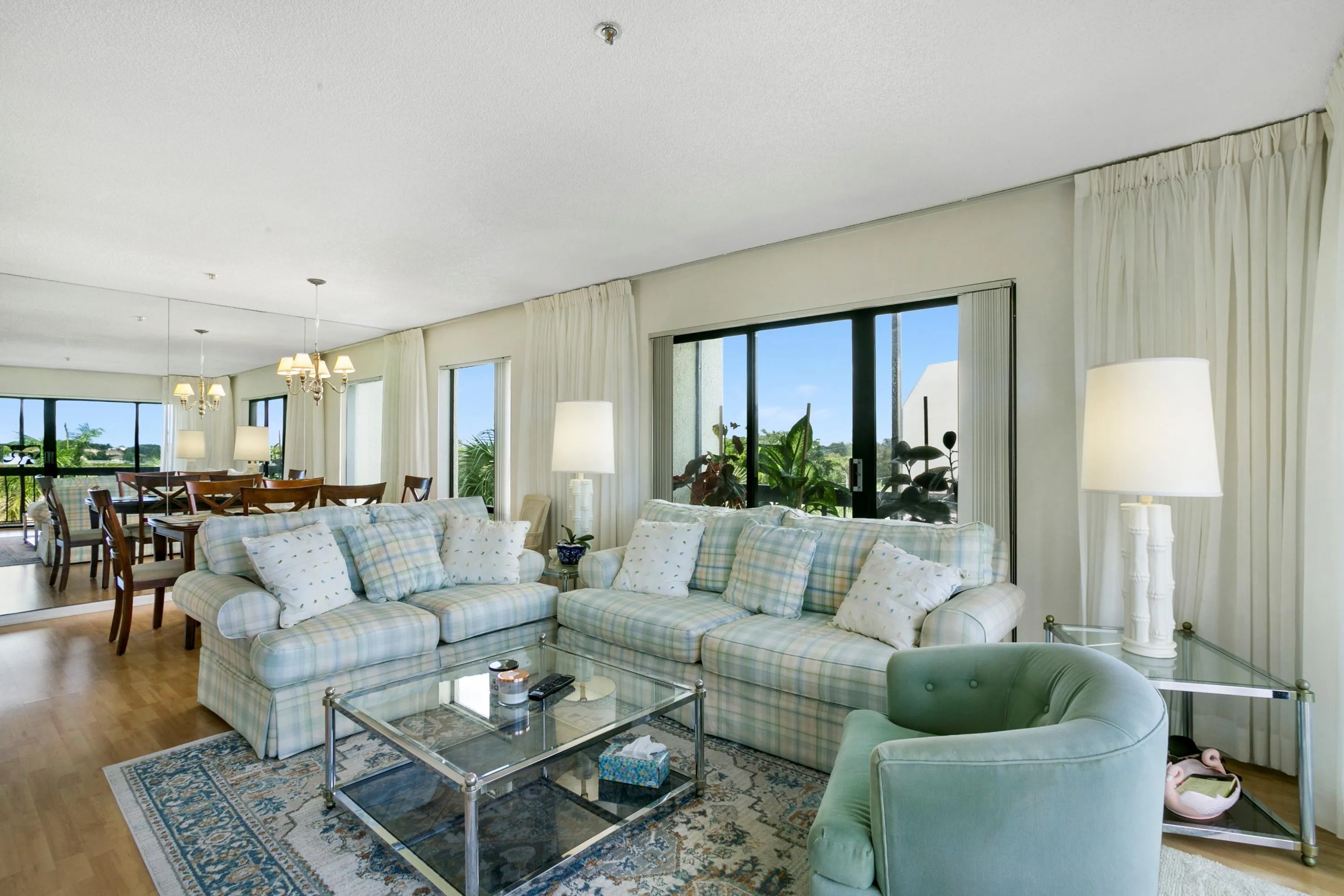 3000 401Living Room 2