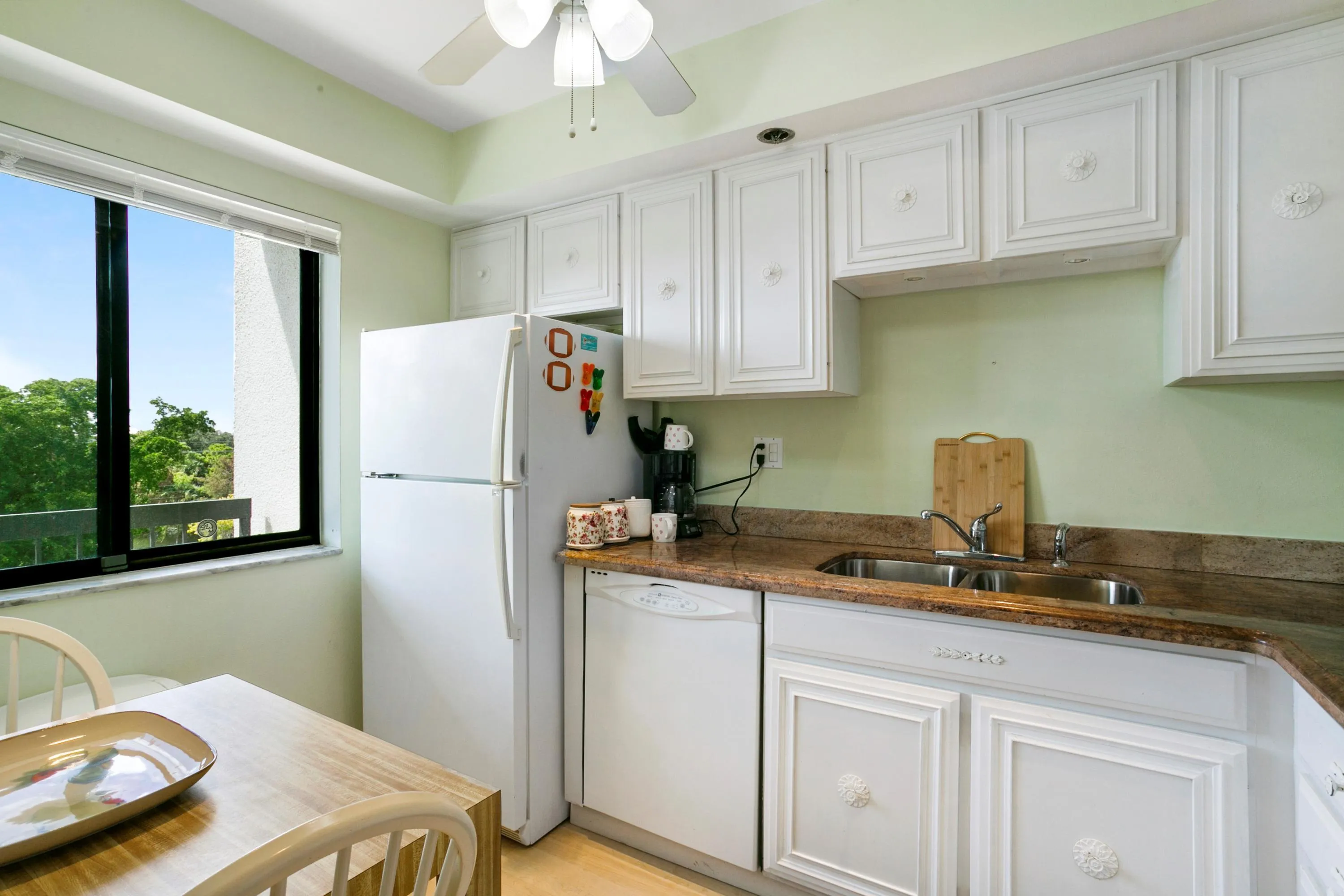 3000 401Kitchen 2