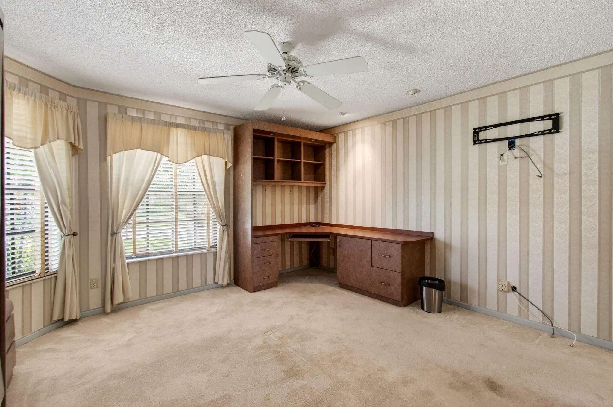 Large Guest Bedroom