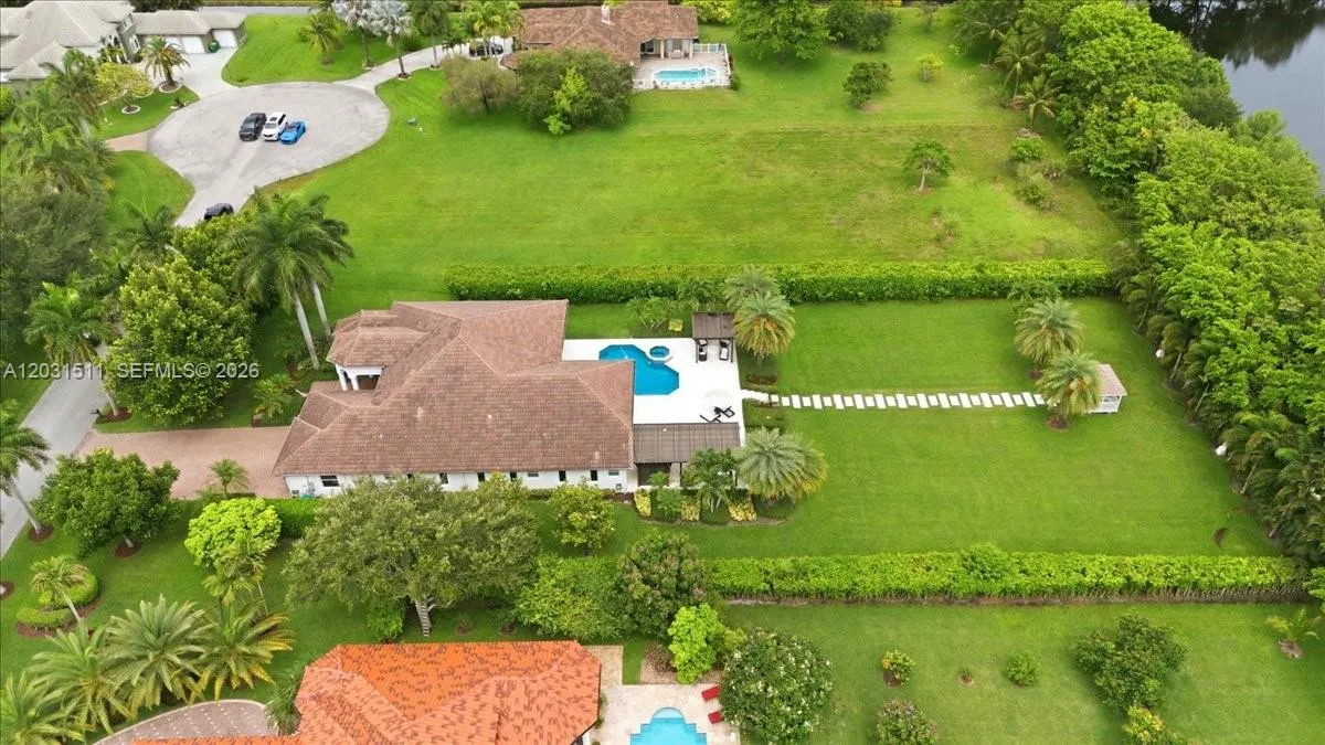 Property photo 93