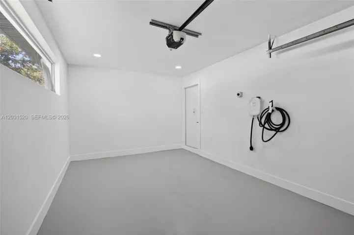 Photo 34