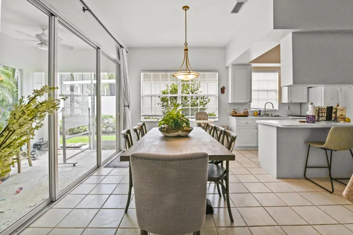 19 Dining room 01