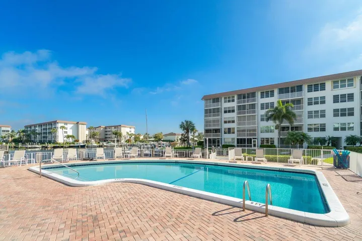 003-TropicBay-FL-SMALL