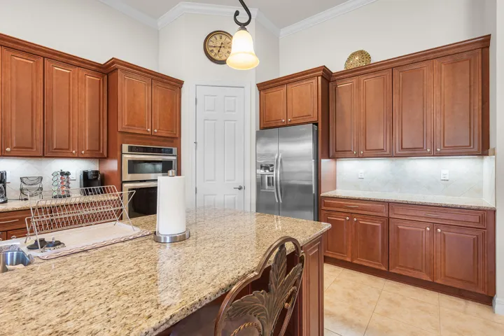 4127SienaCirWellington8-1