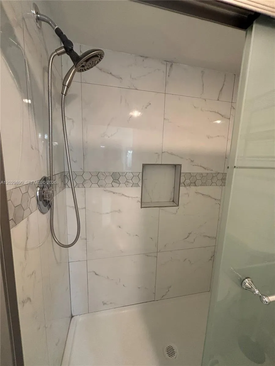 primary shower