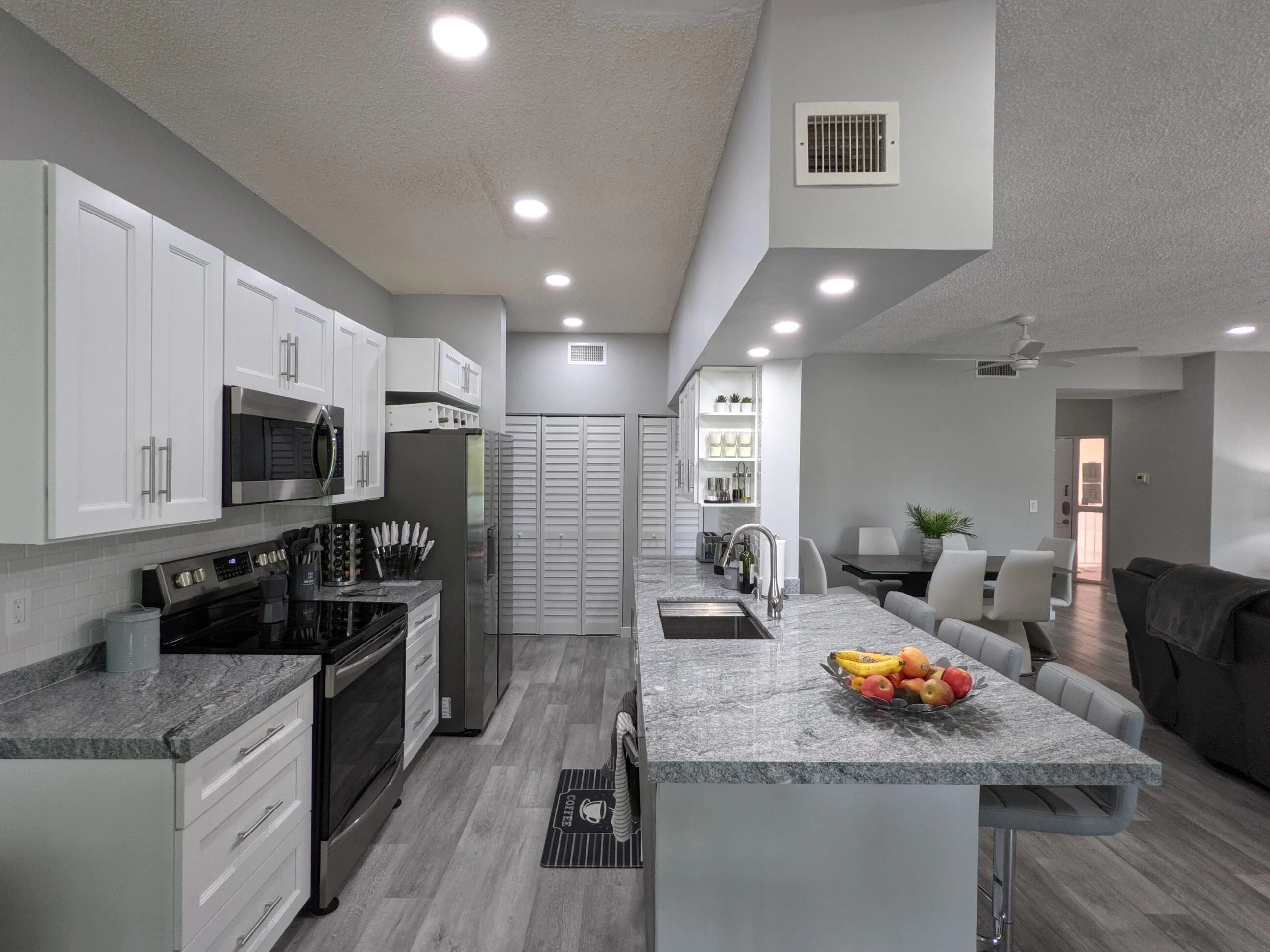 Kitchen_Snack Bar