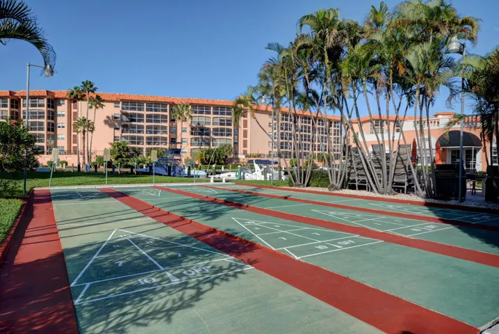 49-web-or-mls-48_08_08_al 2871 n ocean b