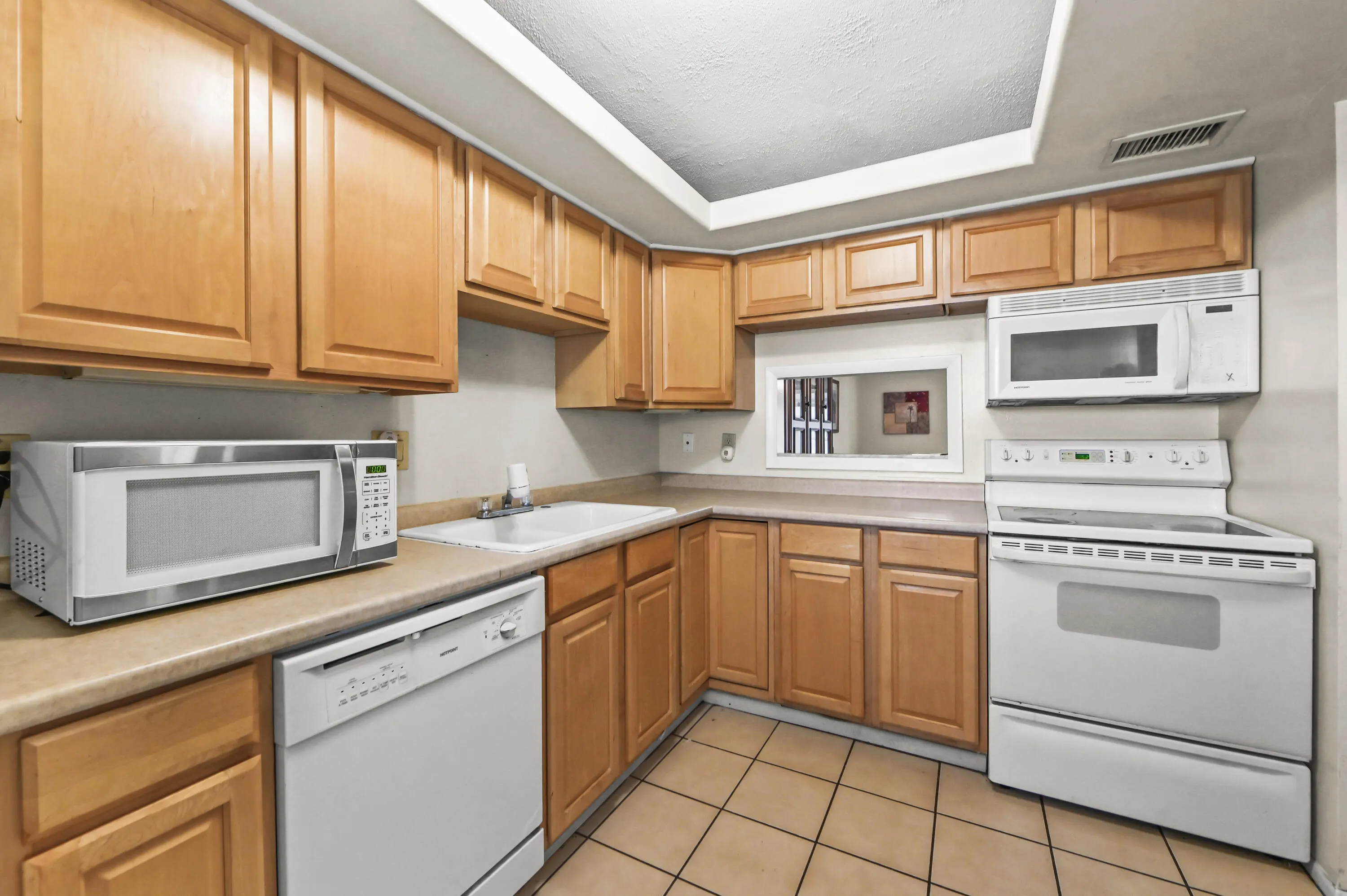 06 Kitchen 02