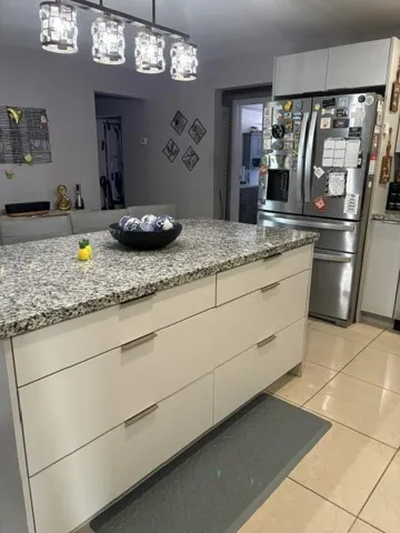 4_79067171_20_17854619891