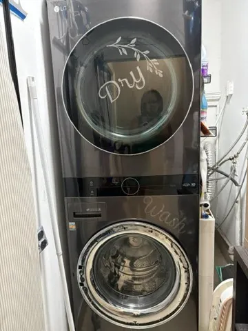 19_79067171_20_17854619897