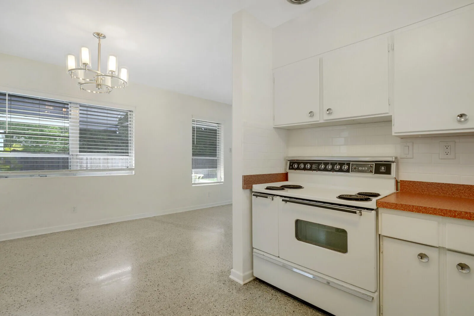 3410 Poinsettia Ave (23)