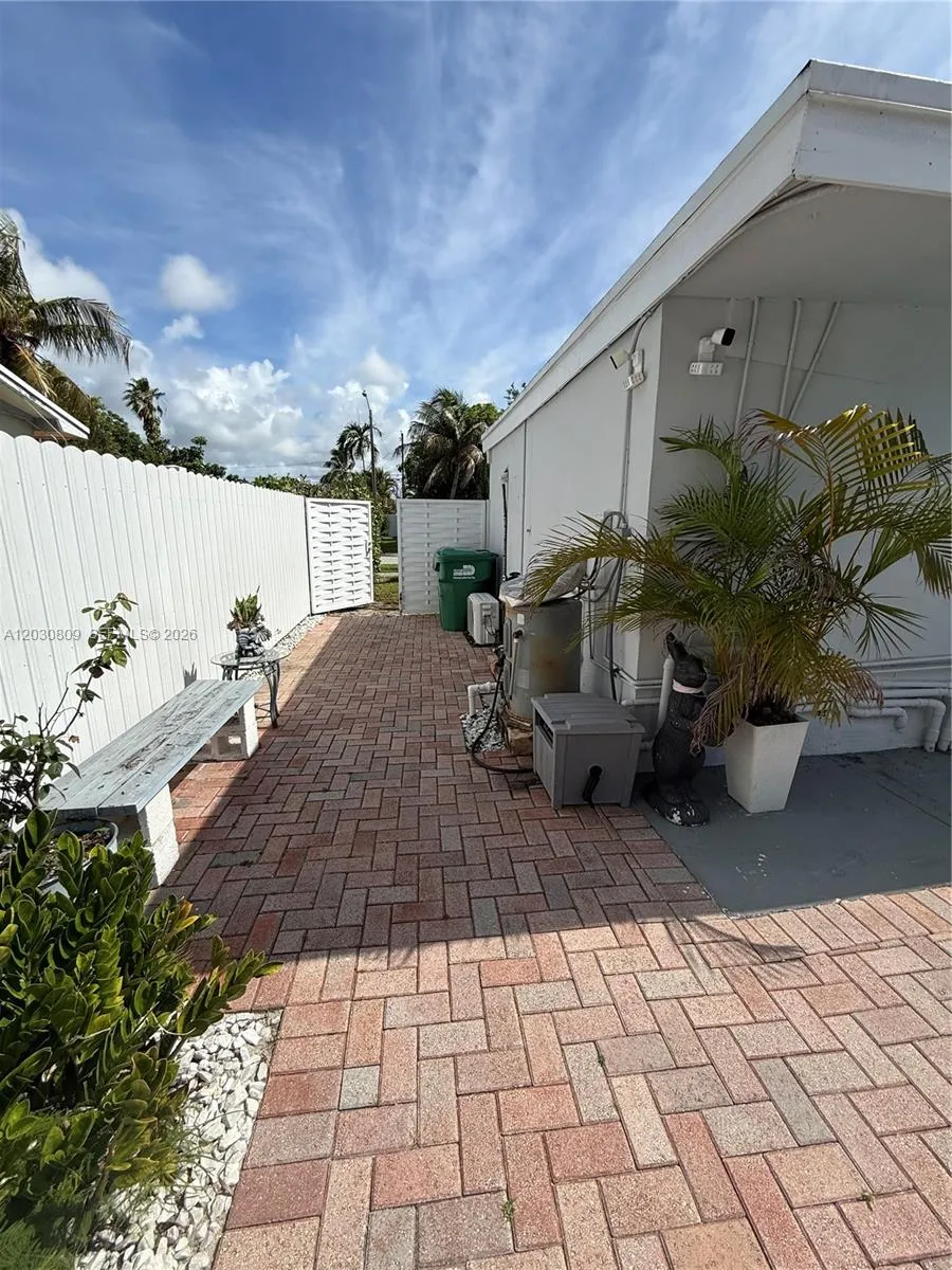 Property photo 23