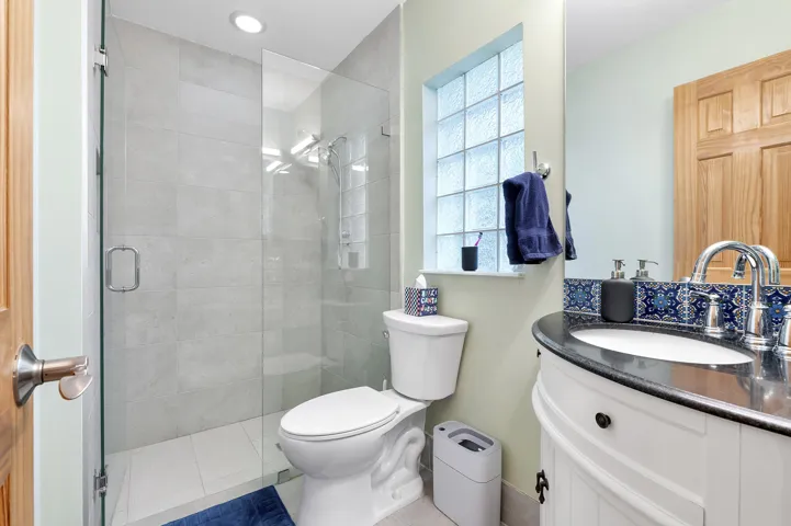 2501 Ne 26th Terr_029