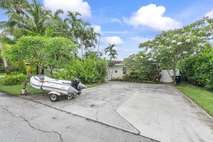 2501 Ne 26th Terr_002