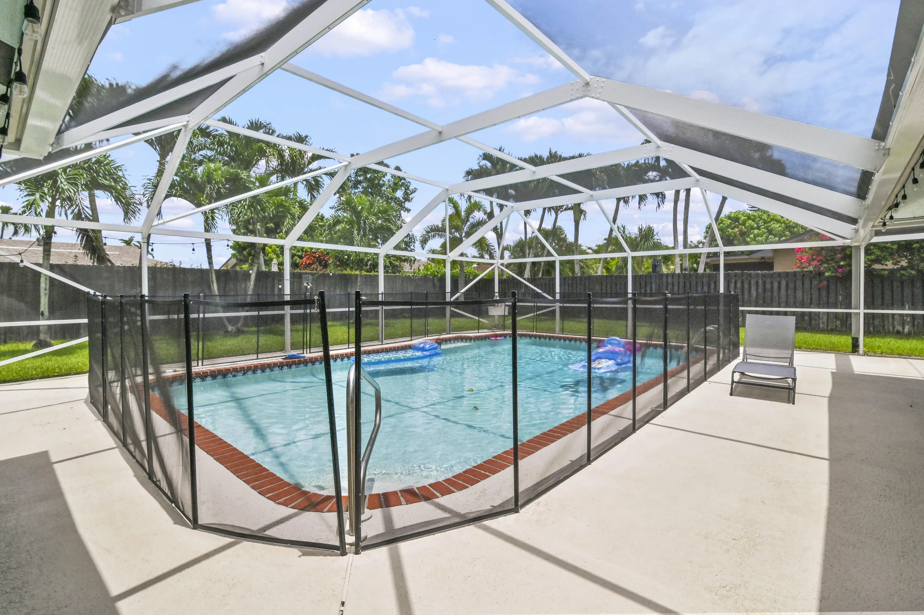 30 Pool 01