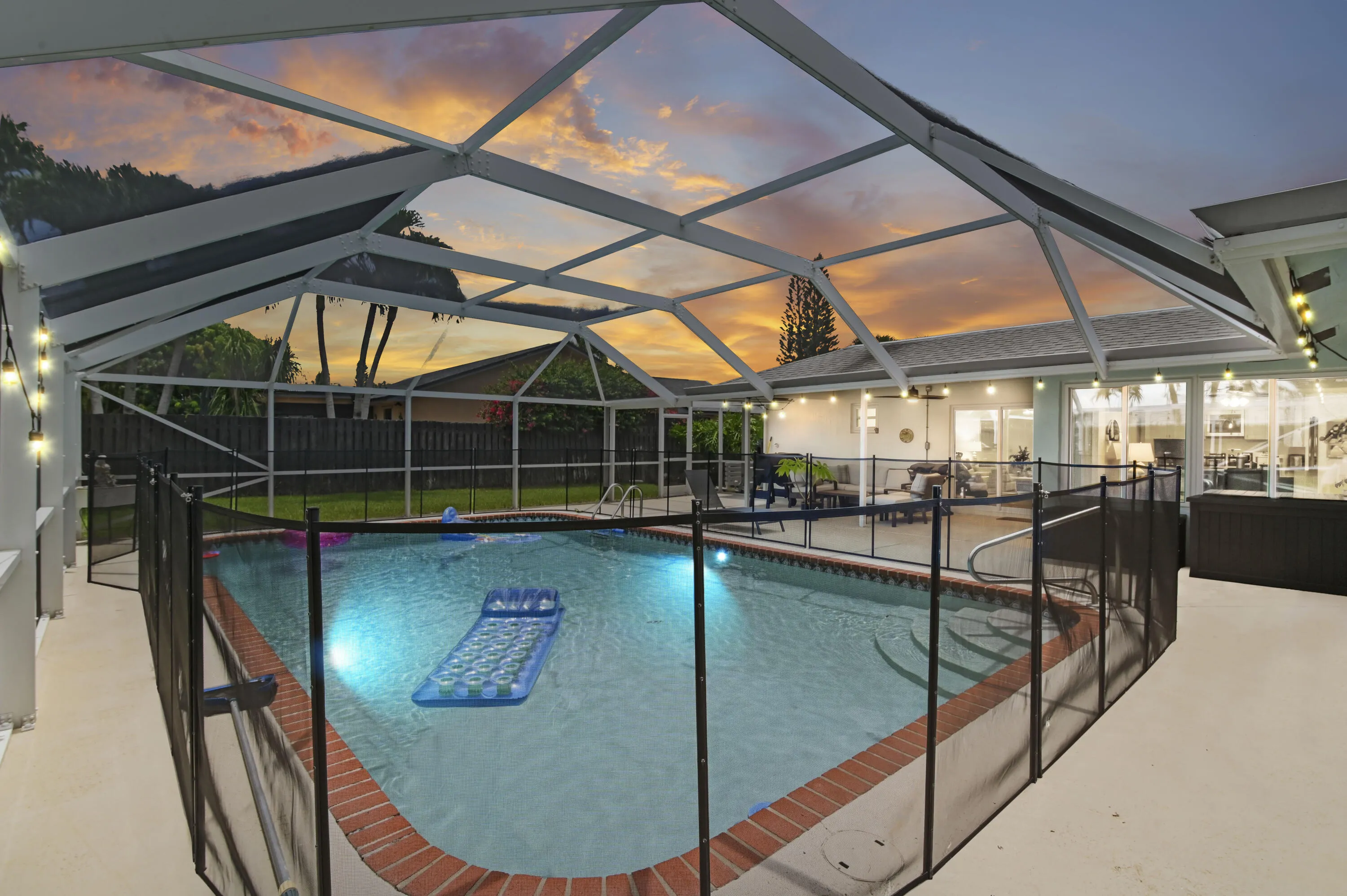 32 Pool 03 1