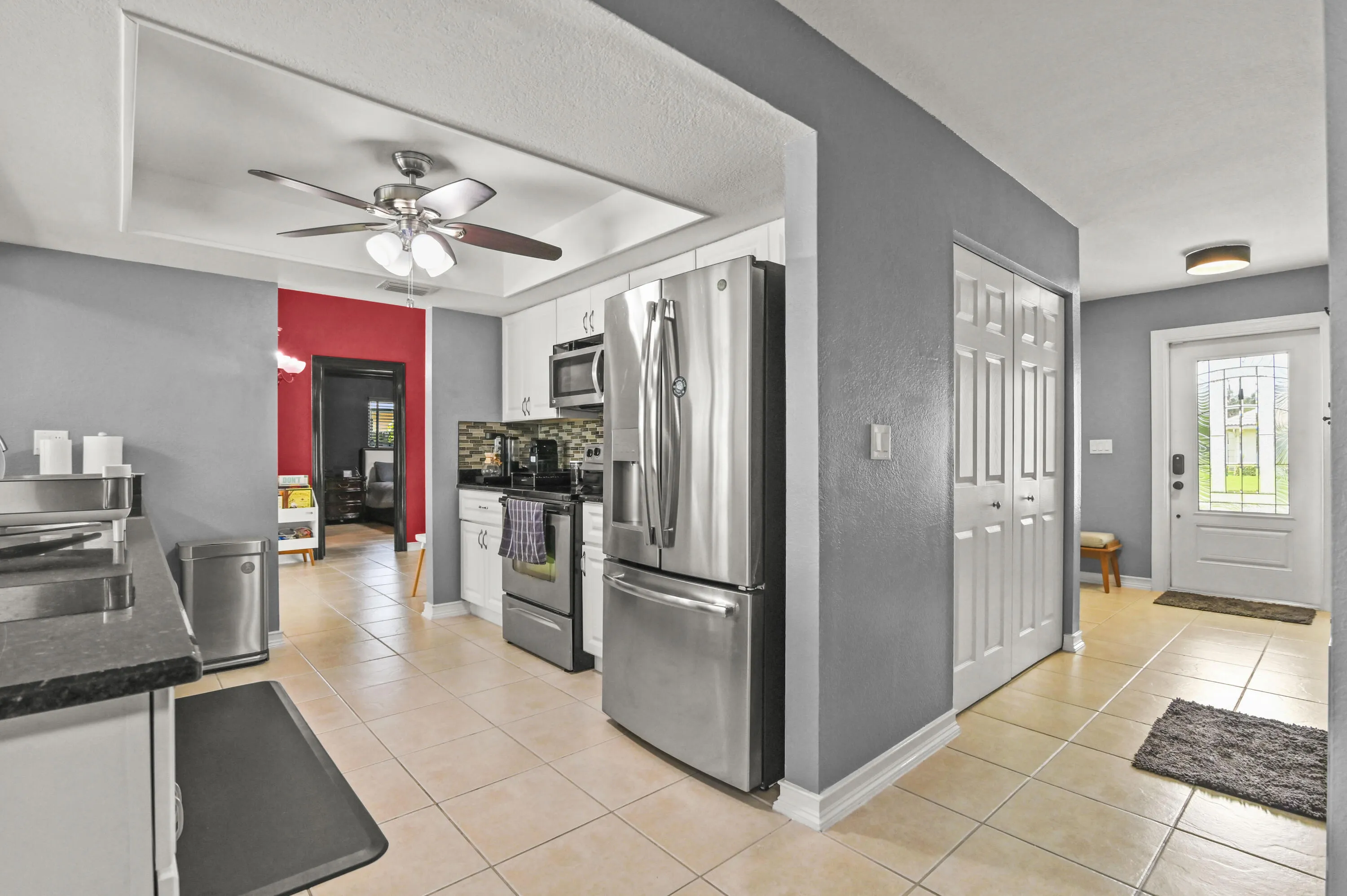 11 Kitchen 02