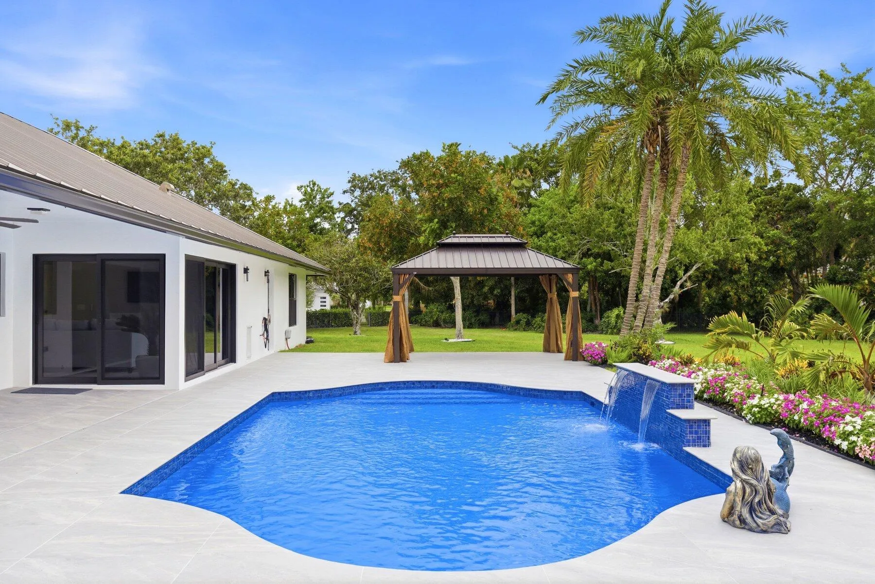 Property photo 43