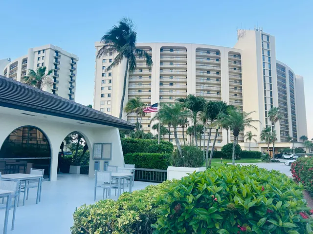 Ocean Trail Grounds 3