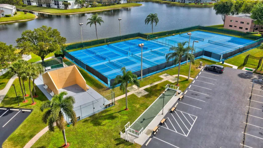 68-web-or-mls-Lakes of Delray (36)