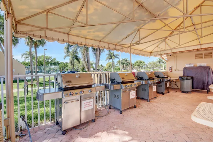 66-web-or-mls-Lakes of Delray (34)