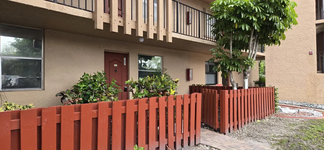 Your ground floor condo with your own courtyard!