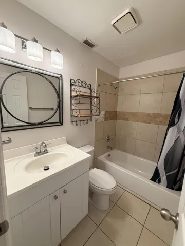 Pic 12 Guest Bathroom
