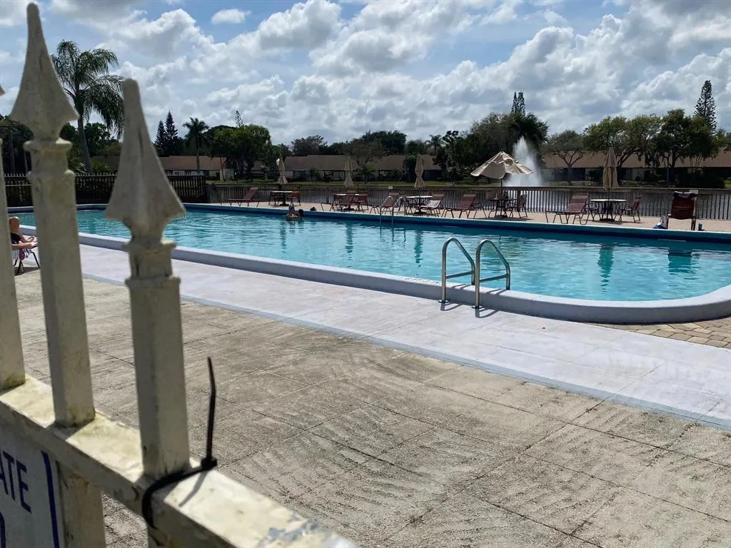 pool