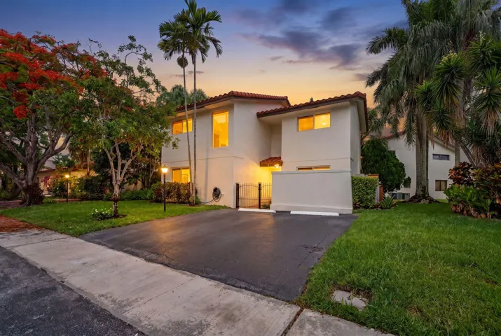 Jacaranda Country Club community
