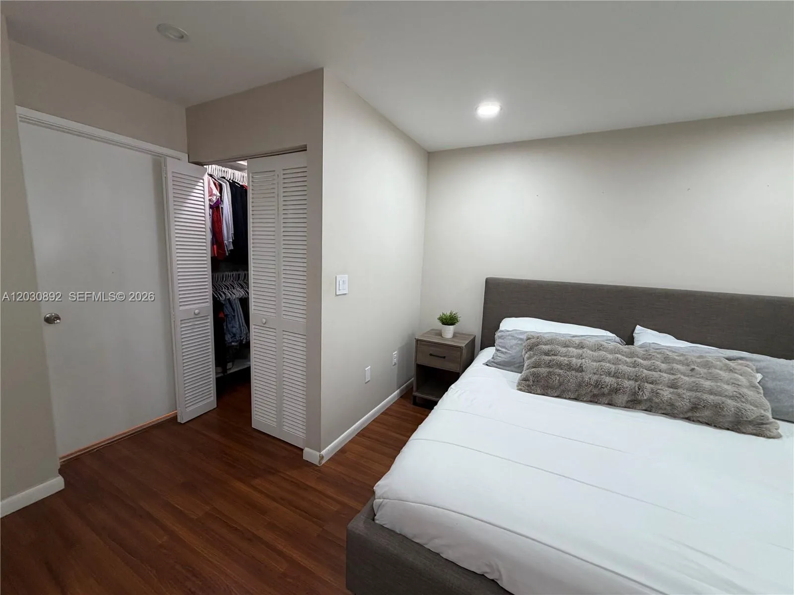 Property photo 78